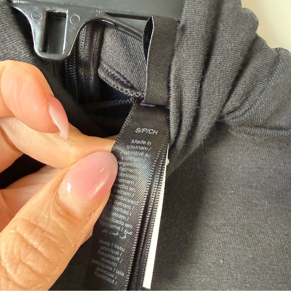 Skims Cotton Jersey Turtleneck Long Sleeve Top Soot Black S - Picture 6 of 9